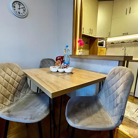 דירה Premium Fair - Fast Wifi נובי סאד